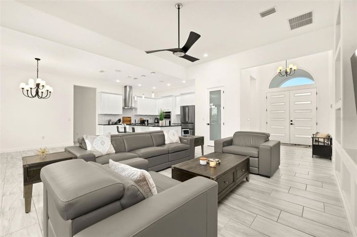 Image No.9-4 Bed Property for sale