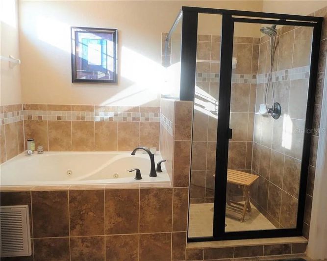 Image No.6-Propriété de 3 chambres à vendre à Davenport