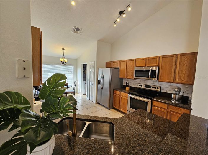 Image No.12-4 Bed Property for sale