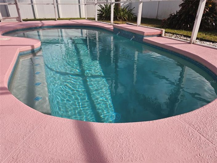 Image No.2-4 Bed Property for sale