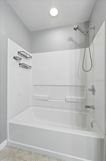 Image No.18-3 Bed Property for sale