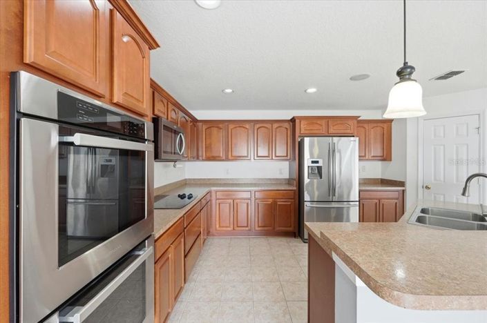 Image No.9-3 Bed Property for sale