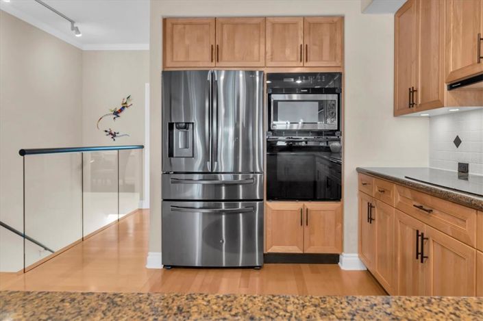 Image No.13-3 Bed Townhouse for sale