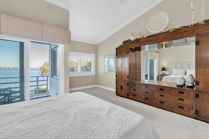 Image No.22-3 Bed Townhouse for sale