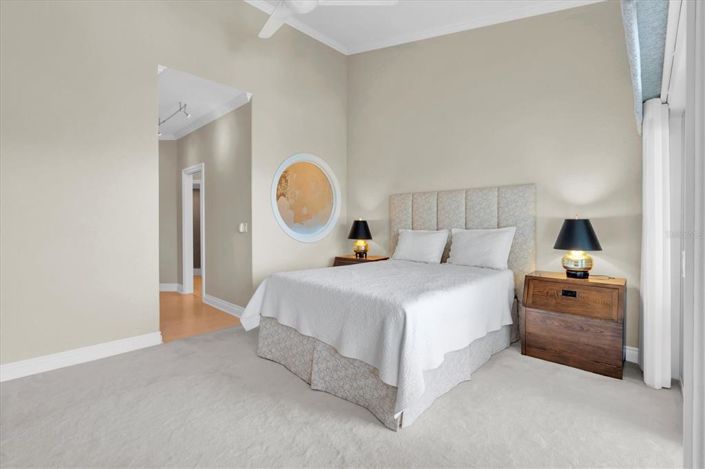 Image No.26-3 Bed Townhouse for sale