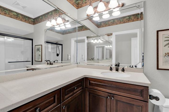 Image No.35-3 Bed Townhouse for sale