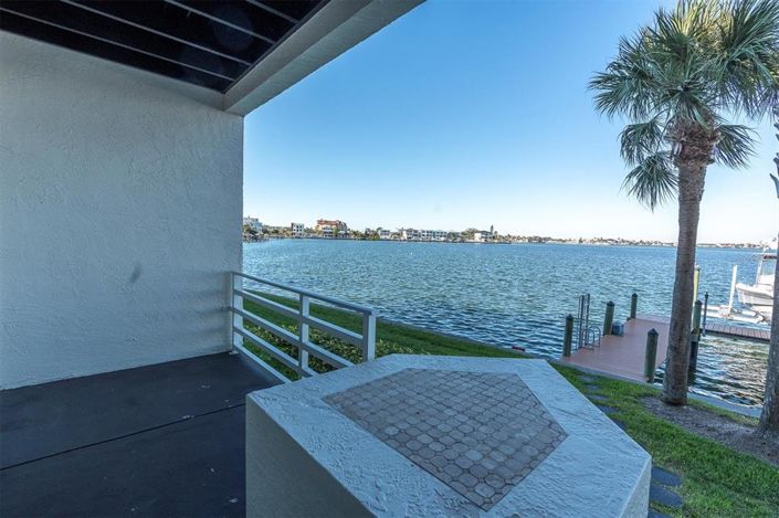 Image No.40-4 Bed Townhouse for sale