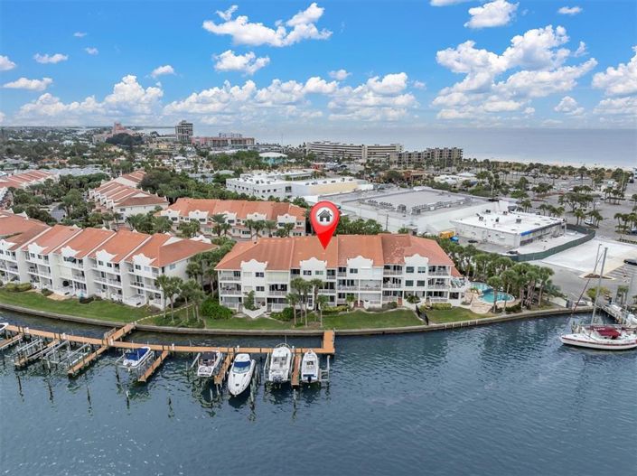 Image No.45-4 Bed Townhouse for sale