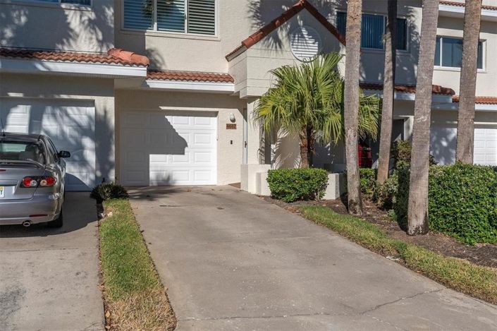 Image No.50-3 Bed Townhouse for sale