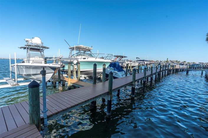 Image No.52-4 Bed Townhouse for sale