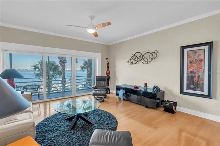 Image No.8-4 Bed Townhouse for sale