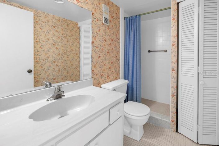 Image No.14-2 Bed Property for sale