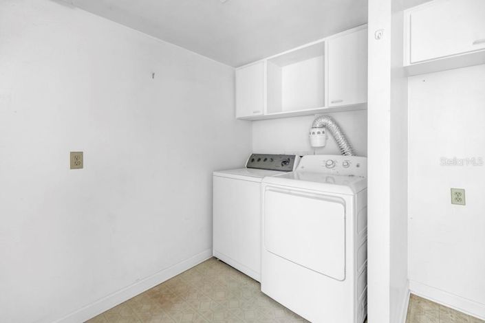 Image No.25-2 Bed Property for sale