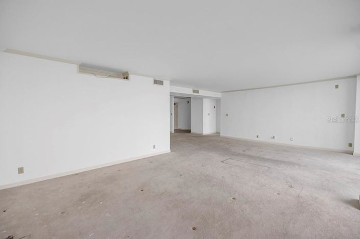 Image No.9-2 Bed Property for sale