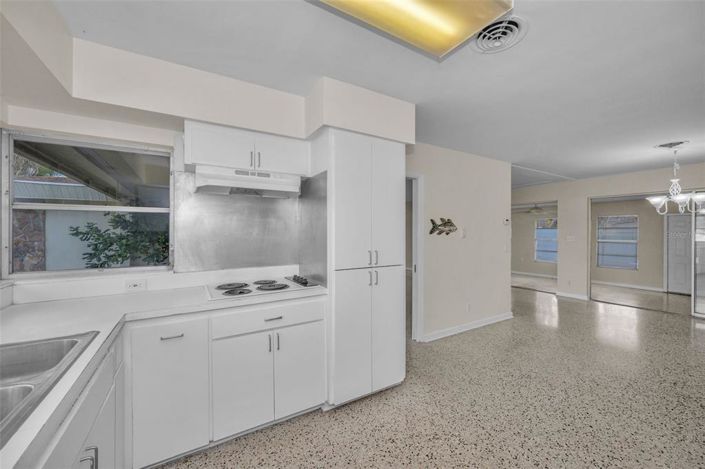 Image No.10-Propriété de 4 chambres à vendre à St. Pete Beach