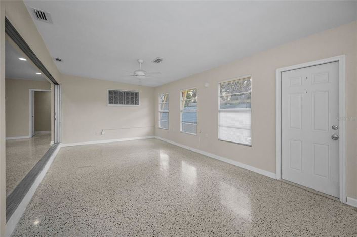 Image No.13-Propriété de 4 chambres à vendre à St. Pete Beach