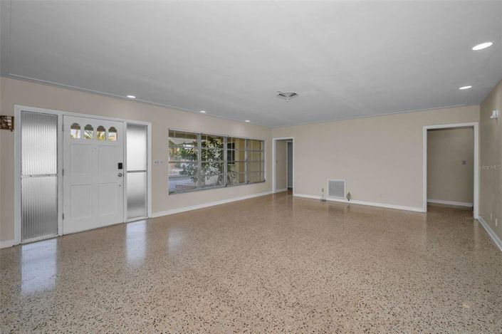 Image No.4-Propriété de 4 chambres à vendre à St. Pete Beach