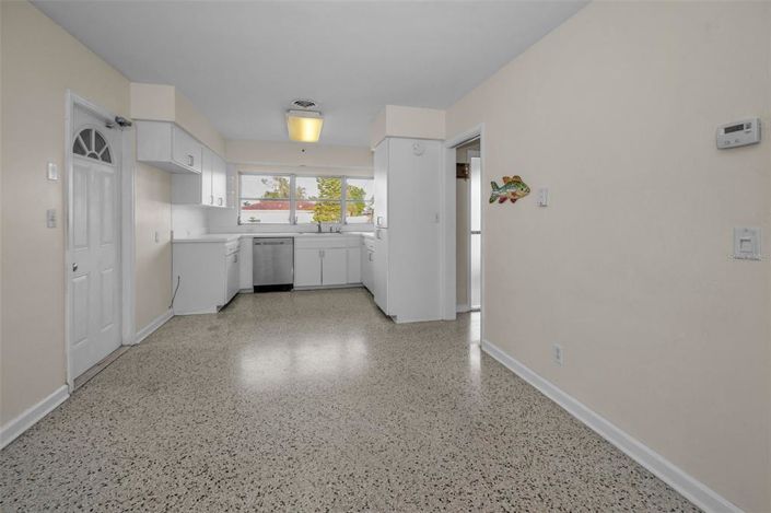 Image No.8-Propriété de 4 chambres à vendre à St. Pete Beach