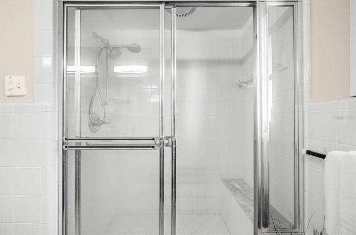 Image No.37-4 Bed Property for sale