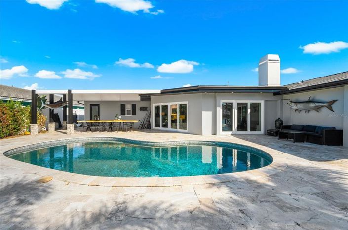 Image No.49-4 Bed Property for sale