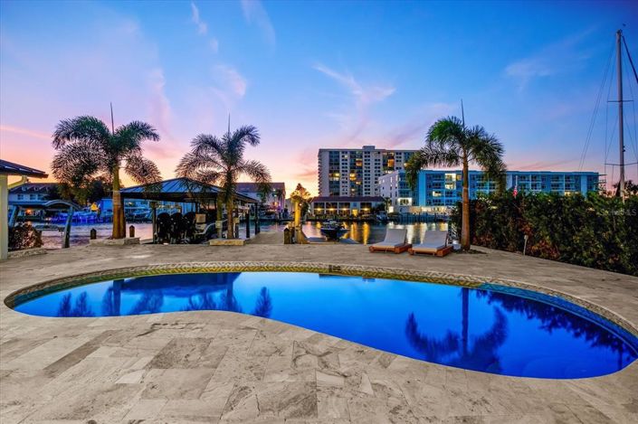 Image No.52-4 Bed Property for sale