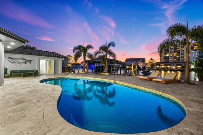 Image No.53-4 Bed Property for sale