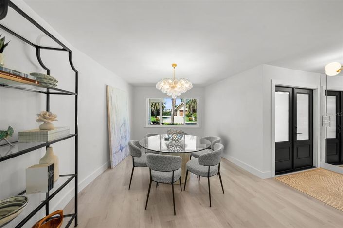 Image No.20-4 Bed Property for sale