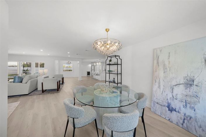 Image No.22-4 Bed Property for sale