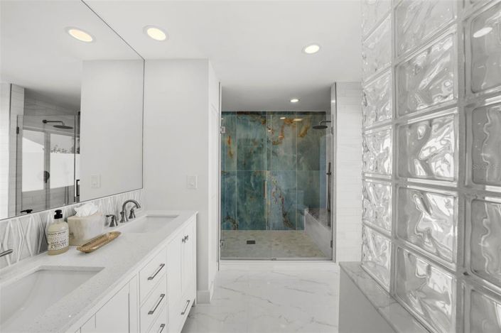 Image No.34-4 Bed Property for sale