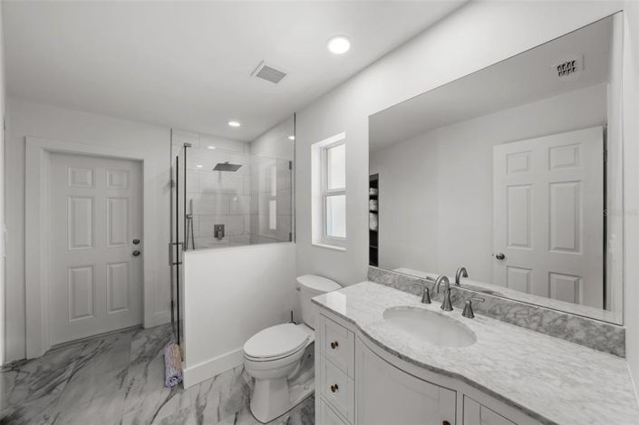 Image No.48-4 Bed Property for sale