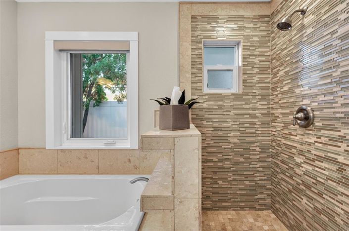 Image No.11-3 Bed Property for sale