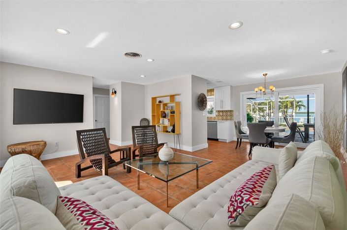 Image No.21-3 Bed Property for sale