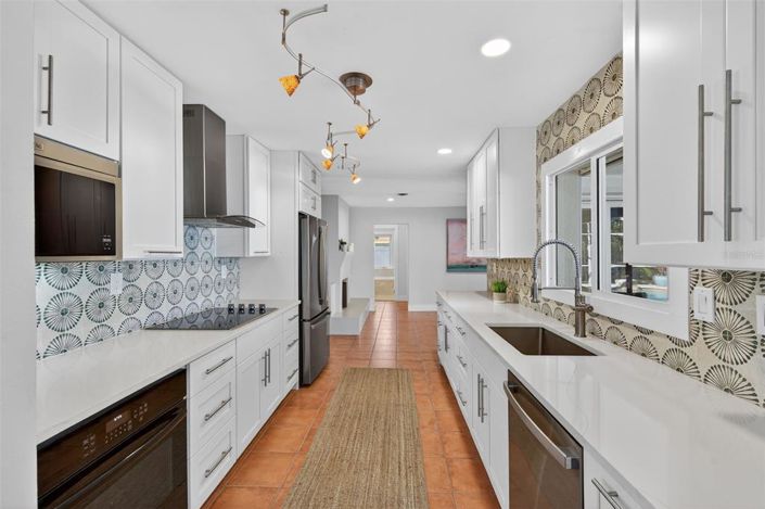 Image No.25-3 Bed Property for sale