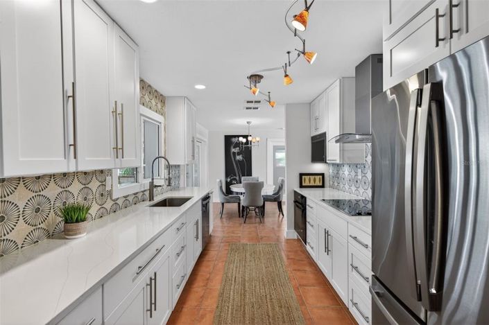 Image No.29-3 Bed Property for sale