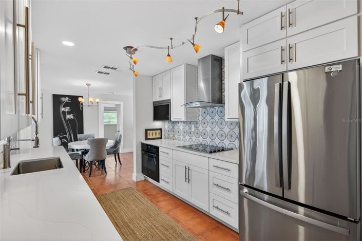 Image No.30-3 Bed Property for sale