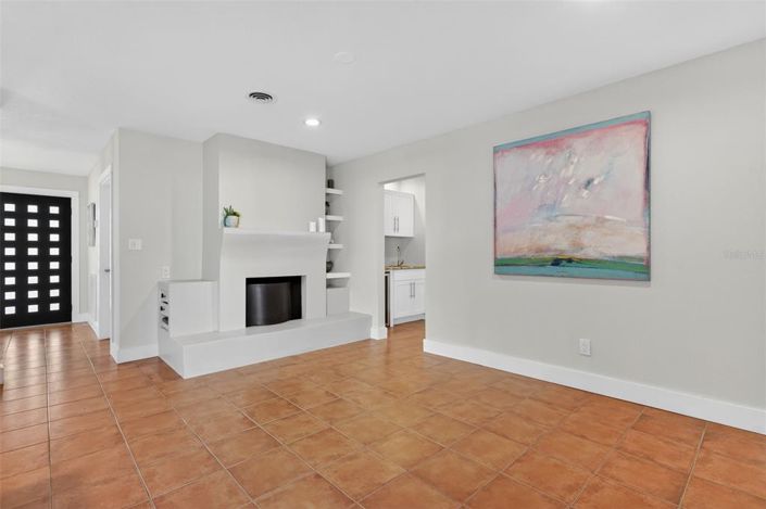 Image No.31-3 Bed Property for sale