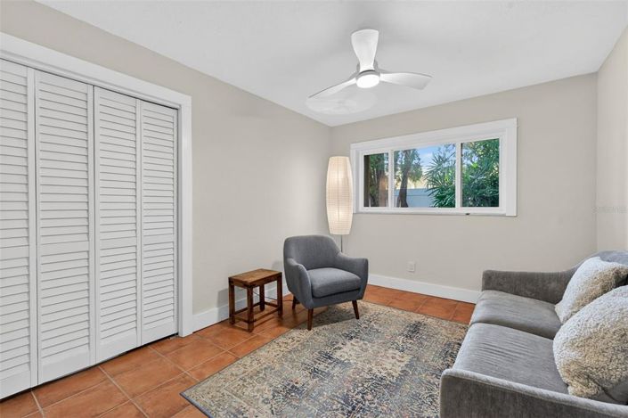 Image No.35-3 Bed Property for sale