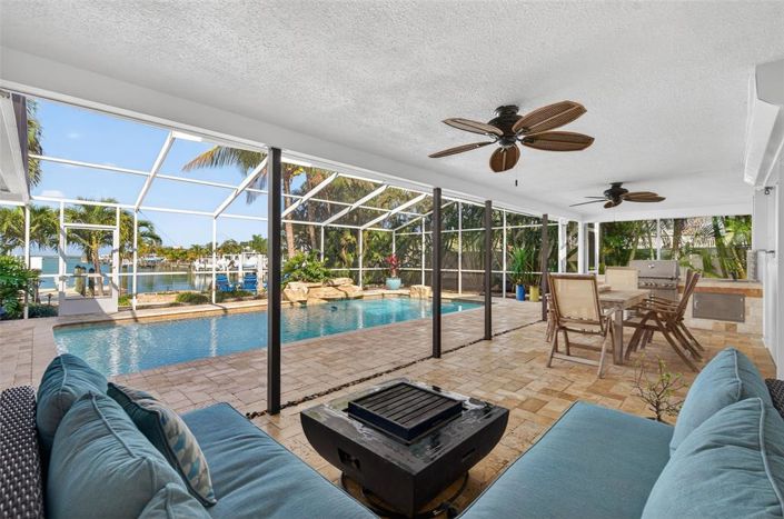 Image No.45-3 Bed Property for sale