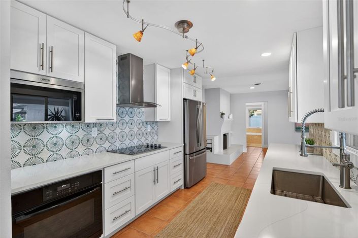 Image No.5-3 Bed Property for sale