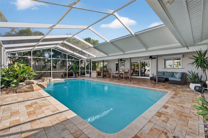 Image No.53-3 Bed Property for sale