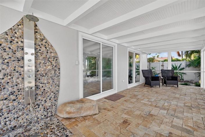 Image No.56-3 Bed Property for sale