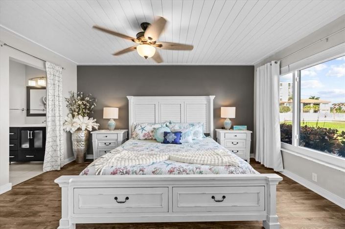 Image No.13-2 Bed Property for sale