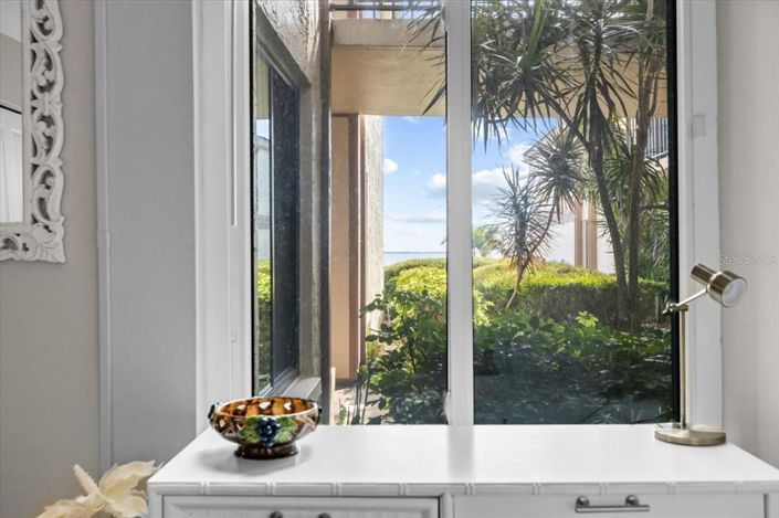 Image No.25-2 Bed Property for sale