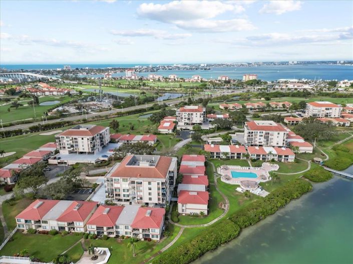 Image No.38-2 Bed Property for sale