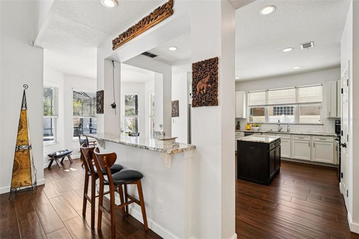 Image No.12-5 Bed Property for sale