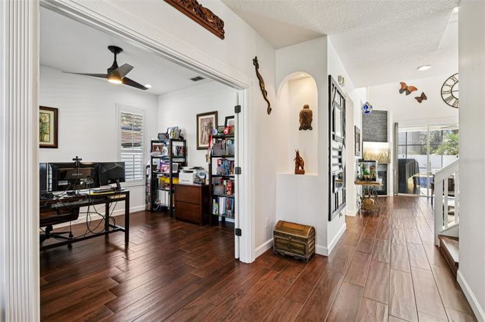 Image No.16-5 Bed Property for sale