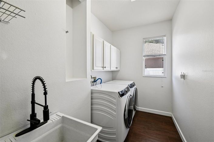 Image No.20-5 Bed Property for sale