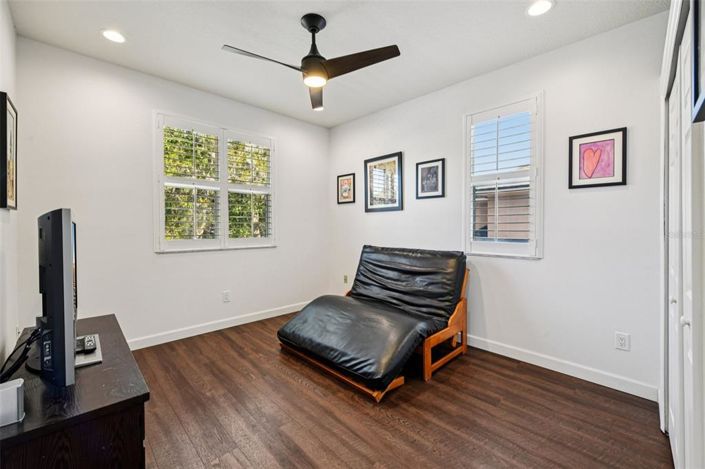 Image No.26-5 Bed Property for sale