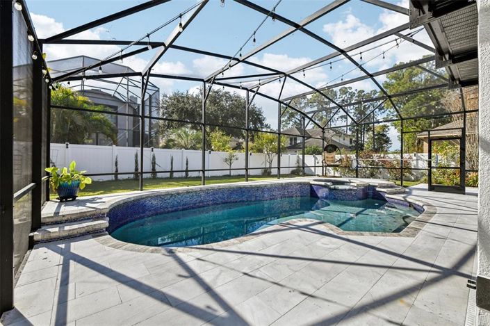 Image No.30-5 Bed Property for sale