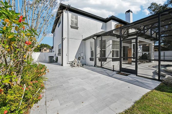 Image No.35-5 Bed Property for sale